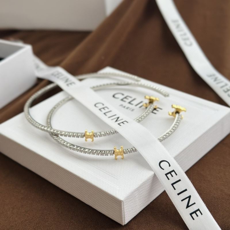 Ce1i*e bracelets